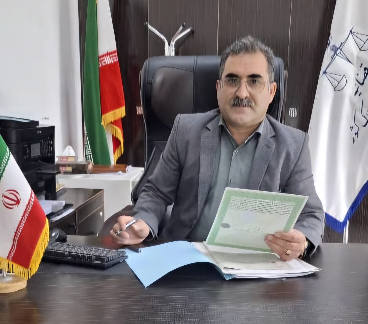 ضرورت تبدیل اسناد دفترچه‌ای به اسناد تک‌برگ کاداستری