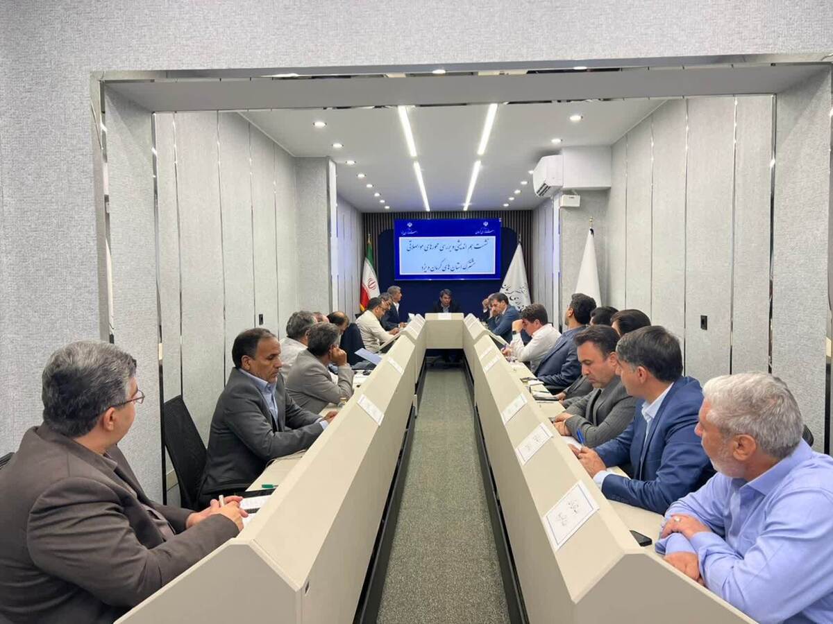 بررسی تقویت، اصلاح و تکمیل راه‌های مواصلاتی بین استان‌های یزد و کرمان