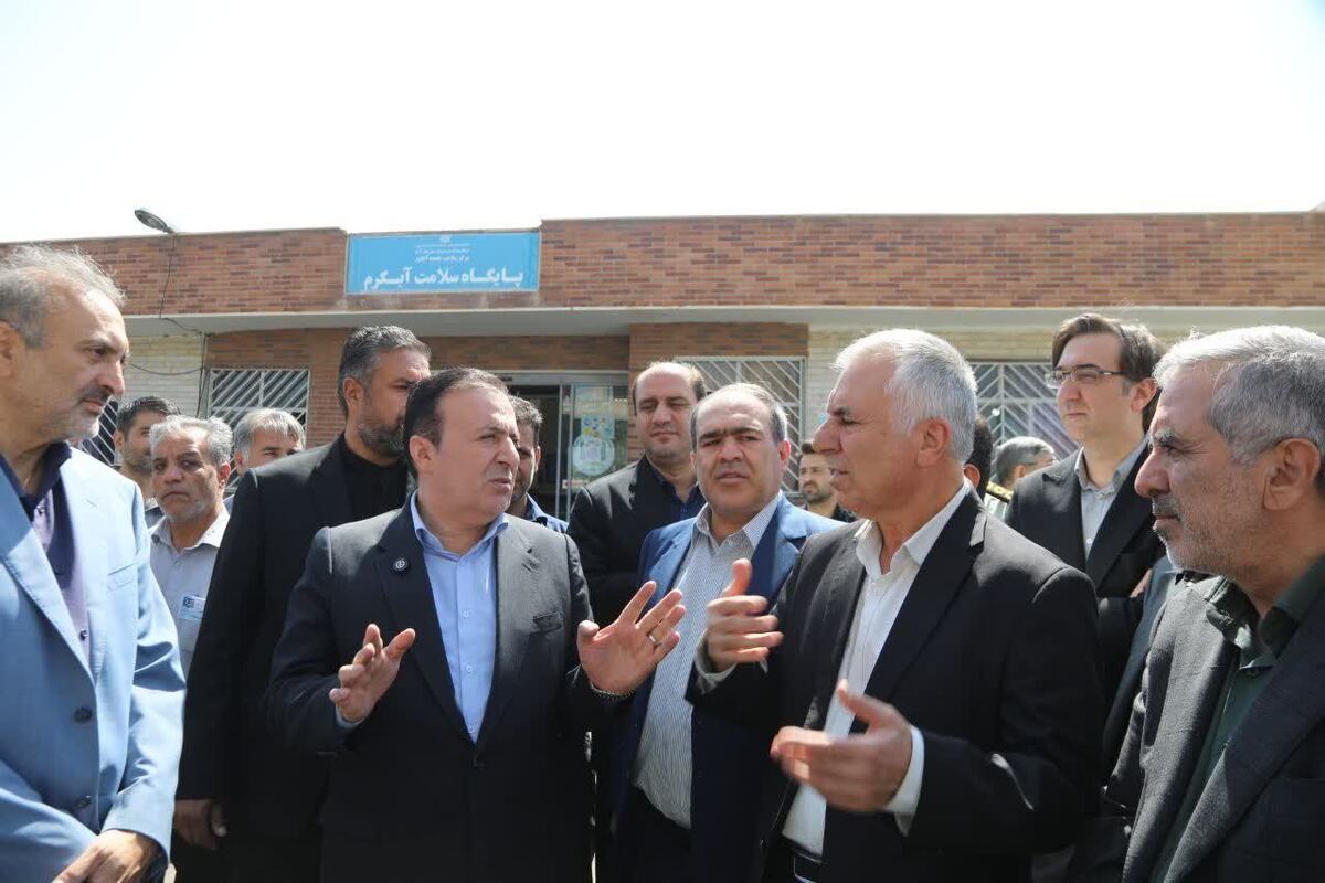 خدمات سلامت در مسیر ارتقا؛ بازدید استاندار قزوین از مرکز جامع سلامت آبگرم