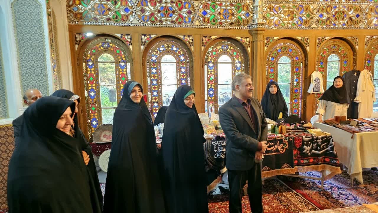 رویداد«زنان روایت‌گر عاشورا» با هدف ایجاد نشاط معنوی و بازخوانی فرهنگ ایثار برگزار شد