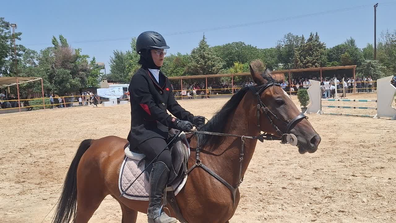 مسابقات سوارکاری پرش با اسب در قزوین آغاز شد