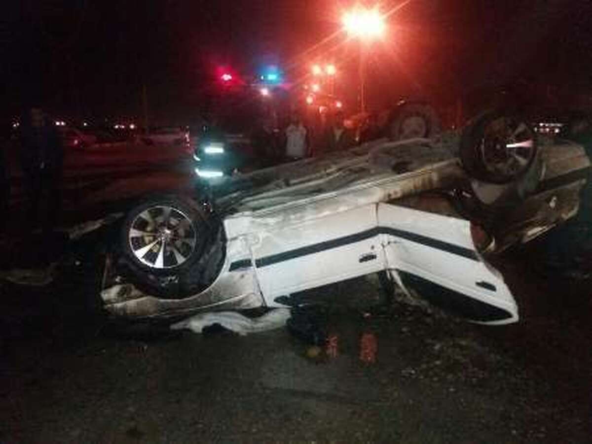 واژگونی سه خودرو طی کمتر از سه ساعت و مصدومیت ۱۱ نفر در محور شوش