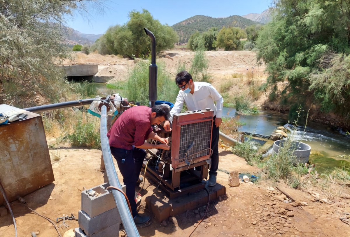 برداشت غیرمجاز و تخریب تأسیسات آبرسانی توسط متخلفین در روستاهای چنار/متخلفین منتظر برخورد قاطع و قانونی باشند