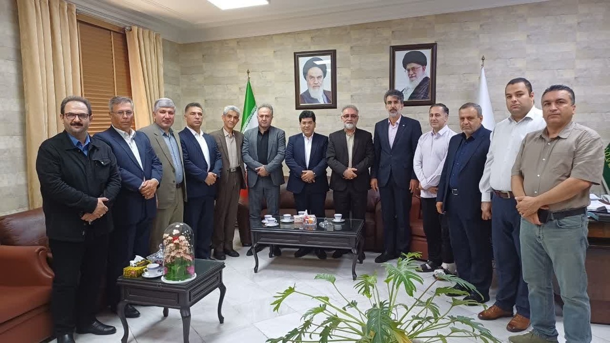 جمعی از فعالان حوزه ورزش با مدیرکل ورزش و جوانان مازندران دیدار کردند