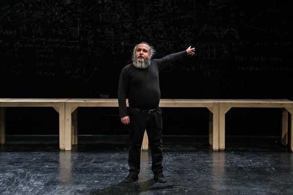 آرش دادگر با «۹۱» به تئاتر شهر بازمی‌گردد