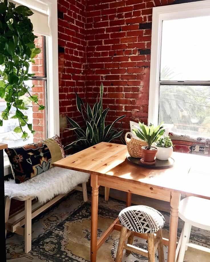 نمای سنگ و آجر قرمز