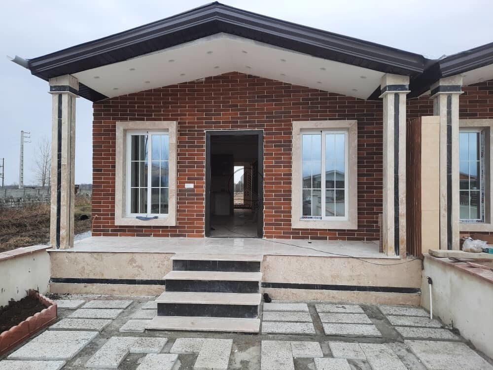 نمای سنگ و آجر قرمز