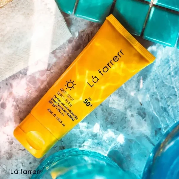 راهنمای مراقبت از پوست در تابستان | با این محصولات از پوستتان در برابر آفتاب محافظت کنید