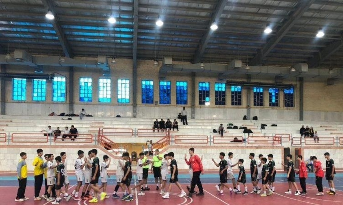 پایان مسابقات خردسالان پسر منطقه هفت هندبال کشور در دوگنبدان