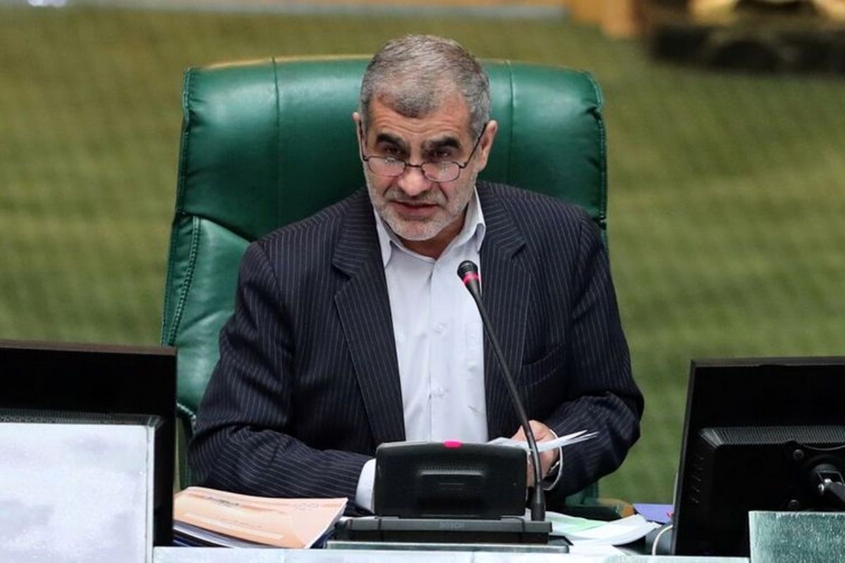 نیکزاد: تشکیل شورای عالی دفاع باید به تائید رهبر انقلاب برسد