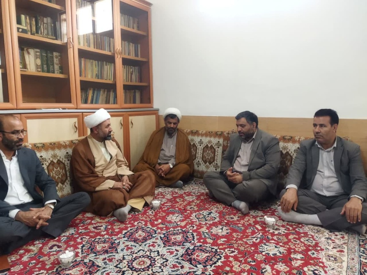 دیدار مدیرکل کمیته امداد استان قزوین با امام جمعه و بخشدار شال 