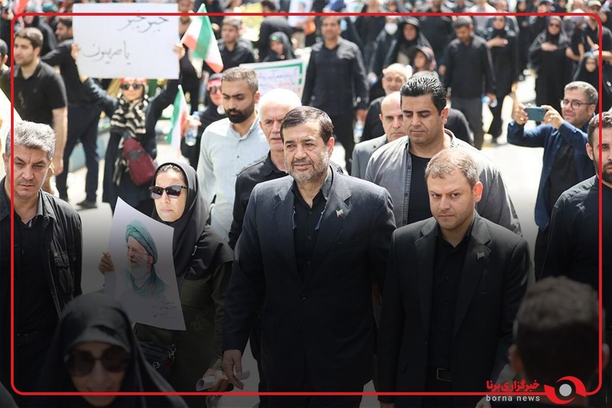 احمد دنیامالی و محمدشروین اسبقیان برای شرکت در مراسم تشییع  پیکر زنده یاد مصطفوی در ورزشگاه شیرودی حضور پیدا کردند