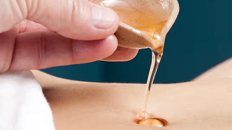 خواص مالیدن روغن سیاه دانه به ناف