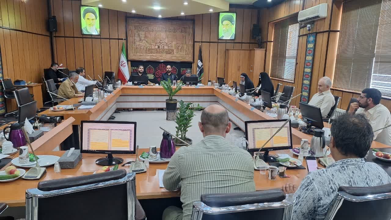 از شیوه تجلیل از خبرنگاران در چند سال اخیر هیچ رضایتی نداریم از شیوه تجلیل از خبرنگاران در چند سال اخیر هیچ رضایتی نداریم