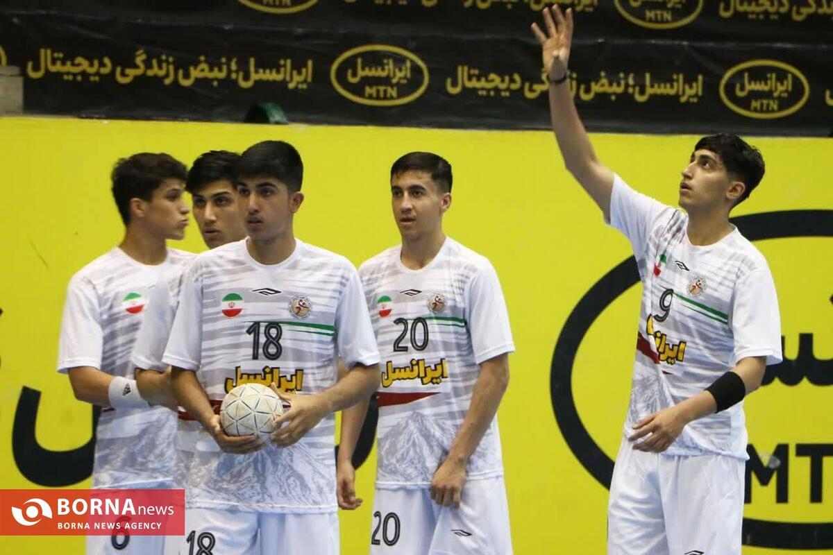 هشت اصفهانی در اردوی تیم ملی هندبال نوجوانان پسر ایران