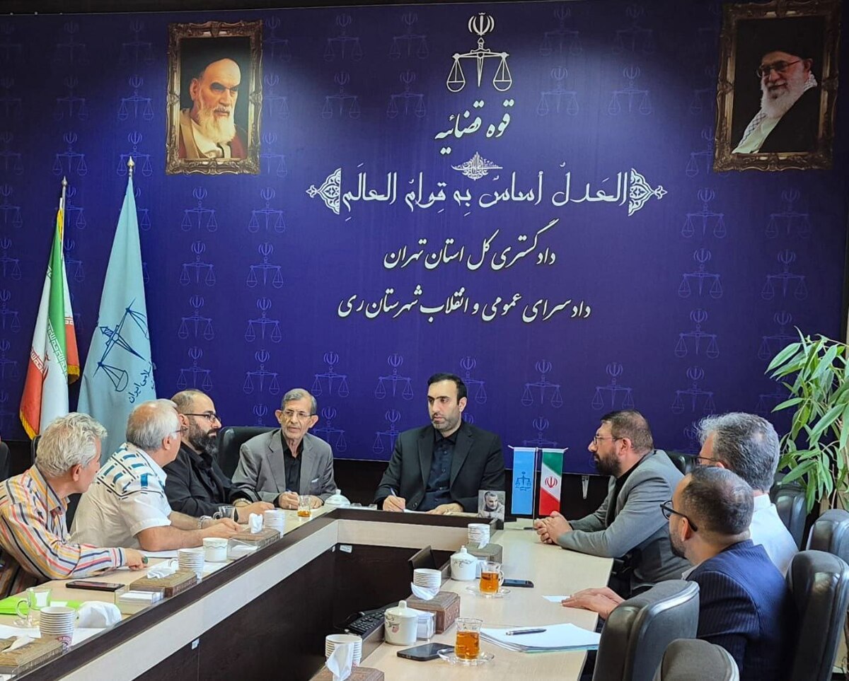 دیدار مسئولان شهرک صنفی خاوران با دادستان ری برای بررسی مشکلات