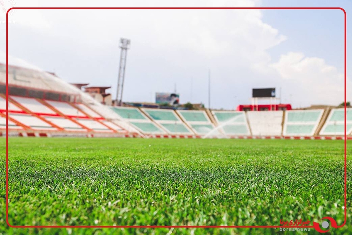 چمن هیبریدی با دستور مستقیم محمدرضا زنوزی در ورزشگاه یادگار امام تبریز پهن شد