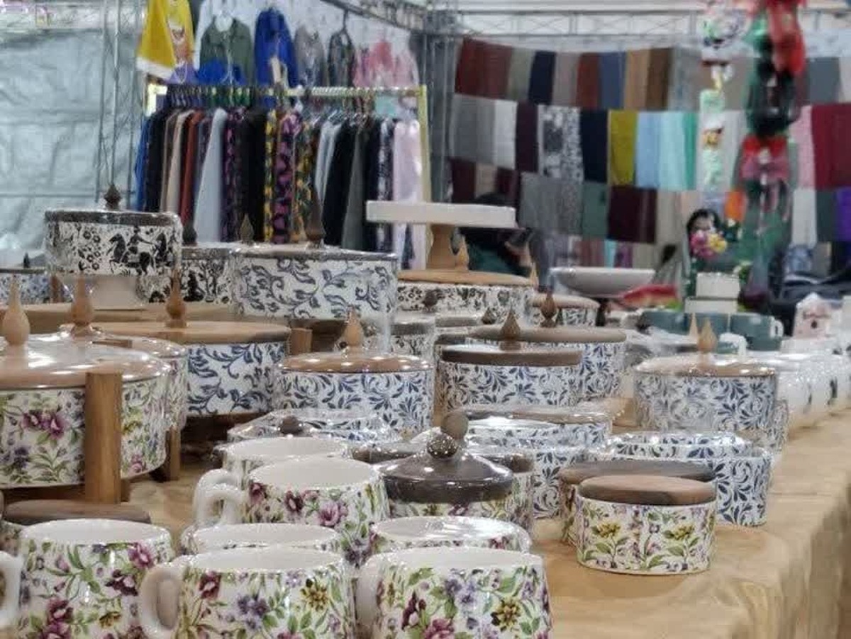 آغاز به کار نمایشگاه سوغات و هدایا در محل دائمی نمایشگاه‌های بین‌المللی قزوین