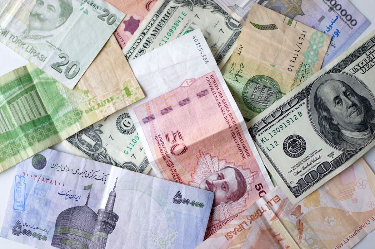 تداوم تخصیص ارز ۲۸۵۰۰ تومانی به کالاهای اساسی/ تأکید دولت بر ثبات قیمت‌ها و حمایت از سفره مردم