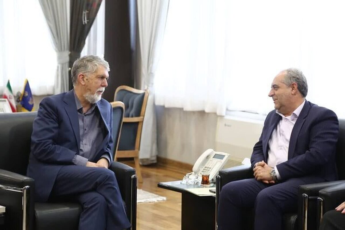 برگزاری نشست مشترک استاندار آذربایجان شرقی با وزیر فرهنگ و ارشاد اسلامی