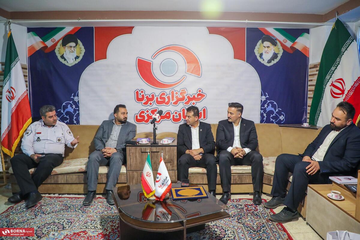 حضور رئیس هیأت فوتبال اراک در دفتر برنا به مناسبت روز خبرنگار