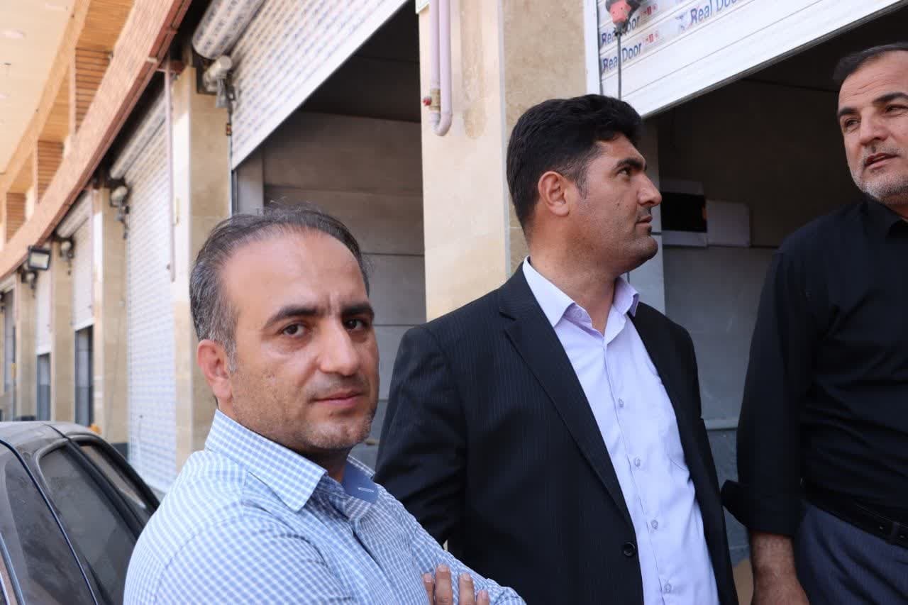 شهردار محمدیه از پروژه ۱۲۰ واحدی تجاری مهرگان بازدید کرد