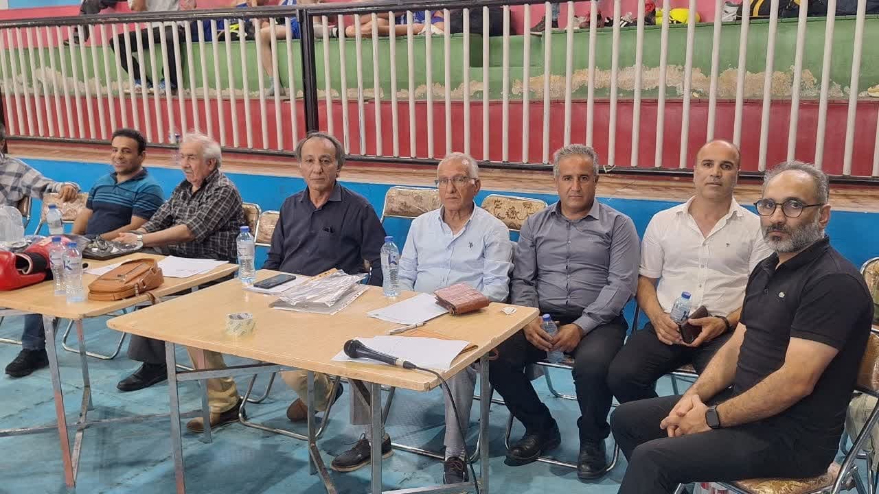 مسابقات بوکس دوستانه در قزوین برگزار شد