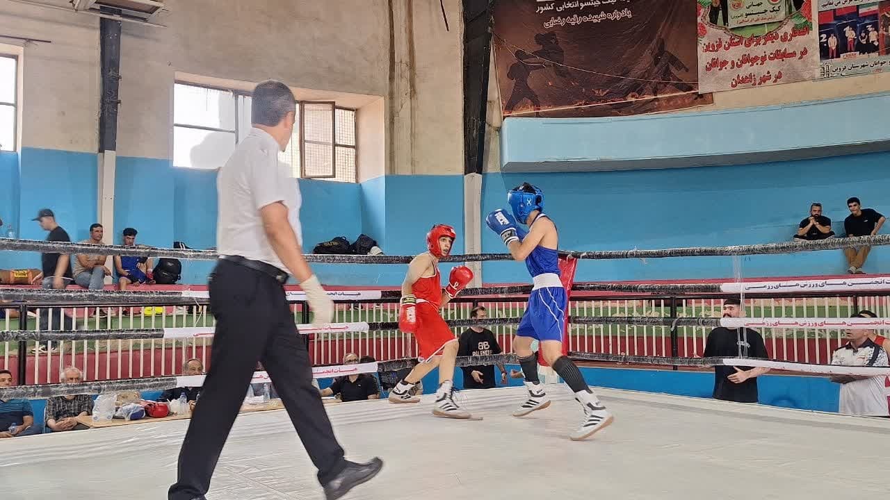 مسابقات بوکس دوستانه در قزوین برگزار شد