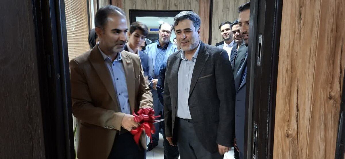 با حضور مشاور استاندار، مدیرعامل خبرگزاری و مسئولان استانی انجام شد؛ افتتاح رسمی دفتر خبرگزاری برنا در اصفهان دفتر