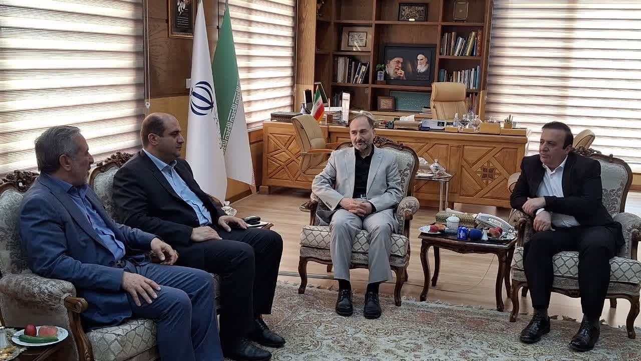 در تامین ارز کشور کمبودی نداریم