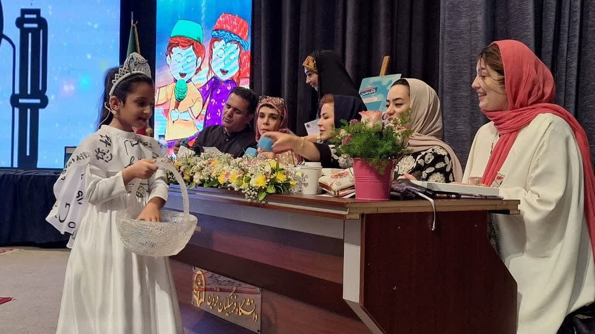 چهارمین جشنواره سیمرغ سخن در قزوین آغاز شد