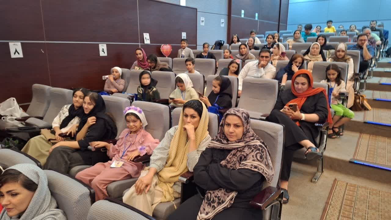 چهارمین جشنواره سیمرغ سخن در قزوین آغاز شد چهارمین جشنواره سیمرغ سخن در قزوین آغاز شد