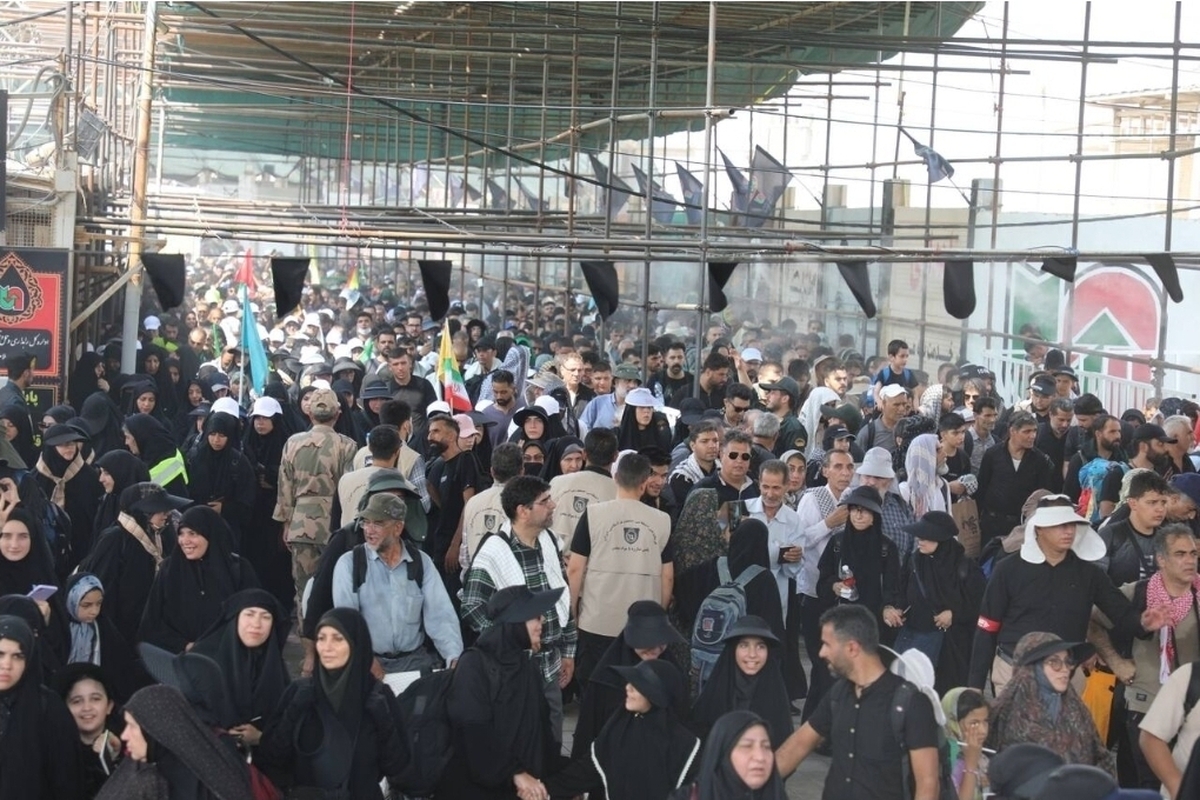 مهران میزبان ۶۳ درصد زائران اربعین/ ظرفیت حمل‌ و نقل به اوج رسید