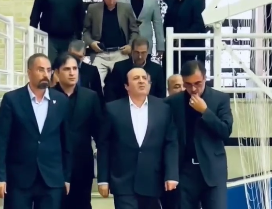 حضور استاندار قزوین در تمرین تیم لیگ برتری پردیس قزوین حضور استاندار قزوین در تمرین تیم لیگ برتری پردیس قزوین