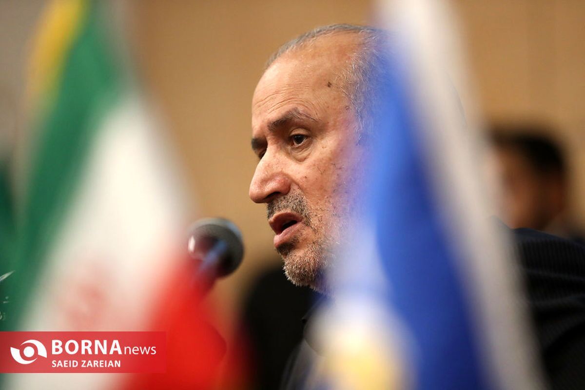 مهدی تاج: اگر داوری اشتباه کرد، اتاق VAR نباید اشتباه کند