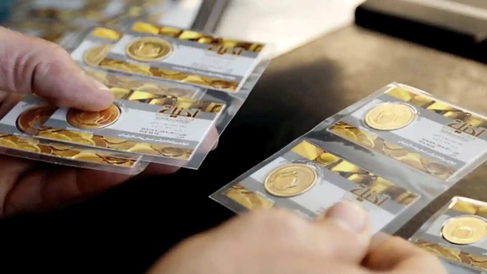 چرا خرید نیم سکه راهی هوشمندانه برای سرمایه‌گذاری کوچک است؟