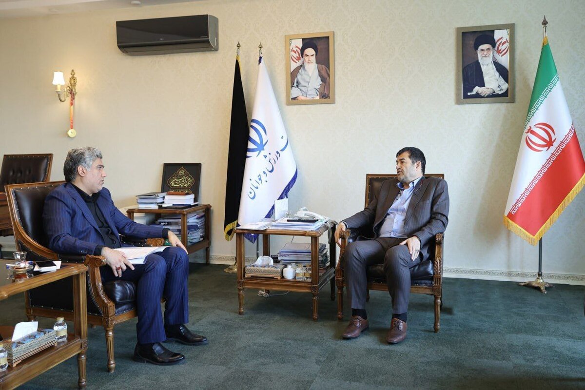 دیدار مدیرعامل صندوق حمایت از قهرمانان با دنیامالی