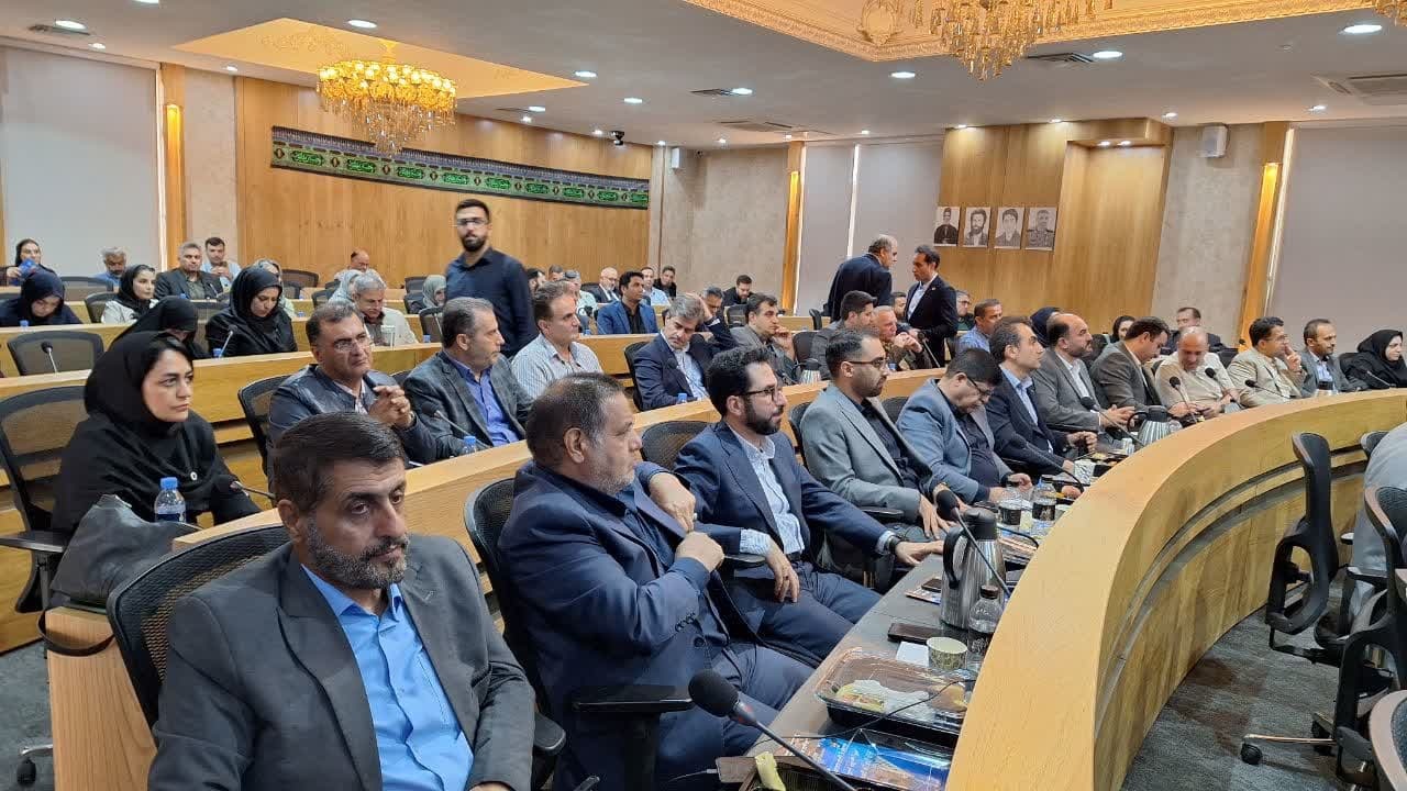 بهترین راه حمایت از صادرکنندگان تسهیل رفع موانع و تسهیل در فرآیند صادرات است بهترین راه حمایت از صادرکنندگان تسهیل رفع موانع و تسهیل در فرآیند صادرات است