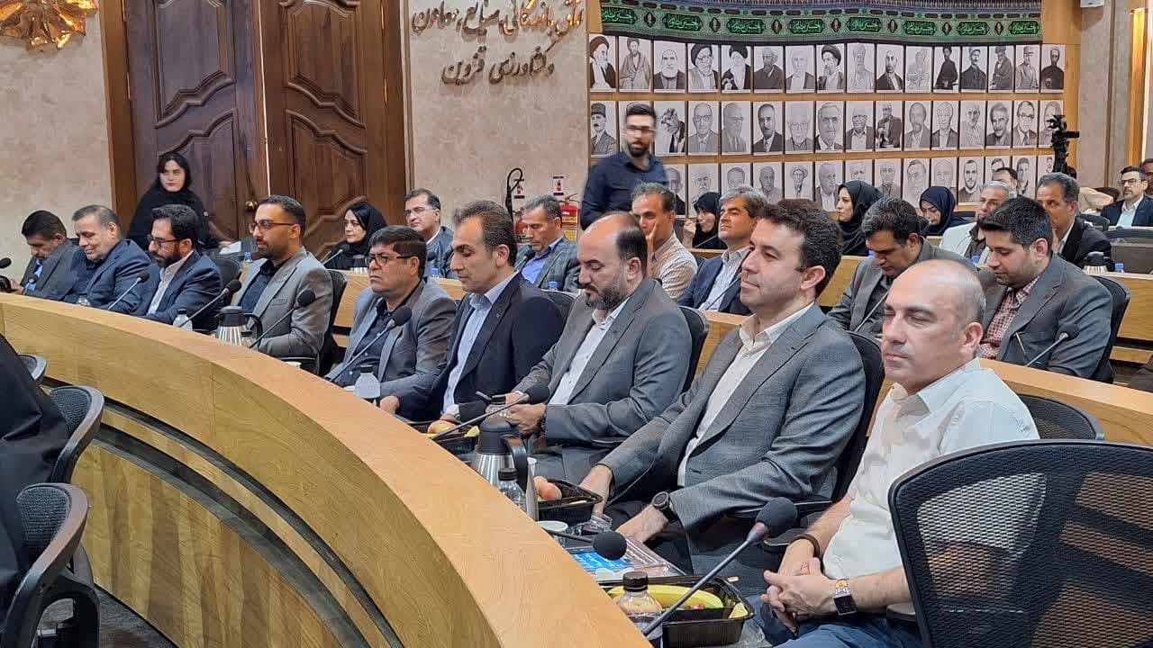 رویکردهای محدودکننده ارزی بانک مرکزی مانع صادرات است/ رویکرد ما تجارت آزاد جهانی است