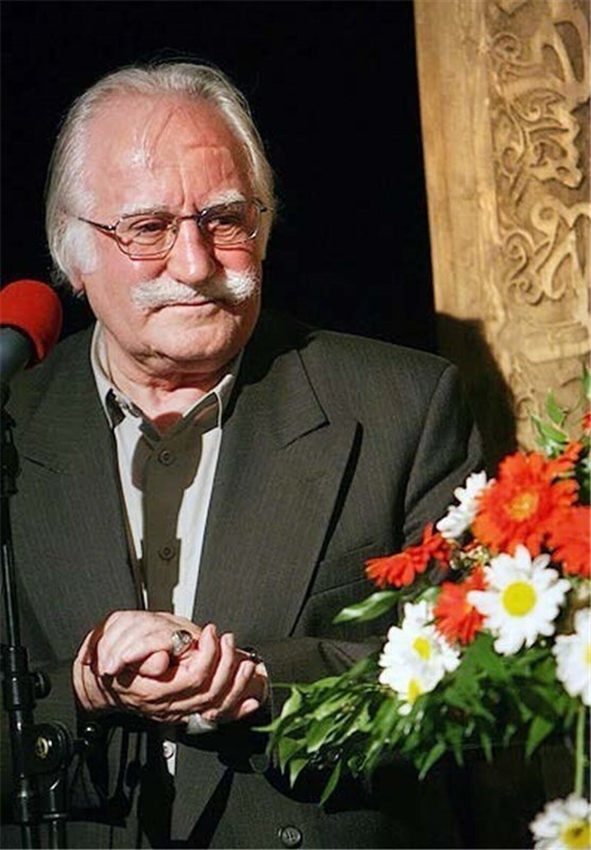 مدیر منطقه یک شهرداری اصفهان:
آرامگاه استاد فرشچیان به «صائبیه اصفهان» تبدیل می‌شود