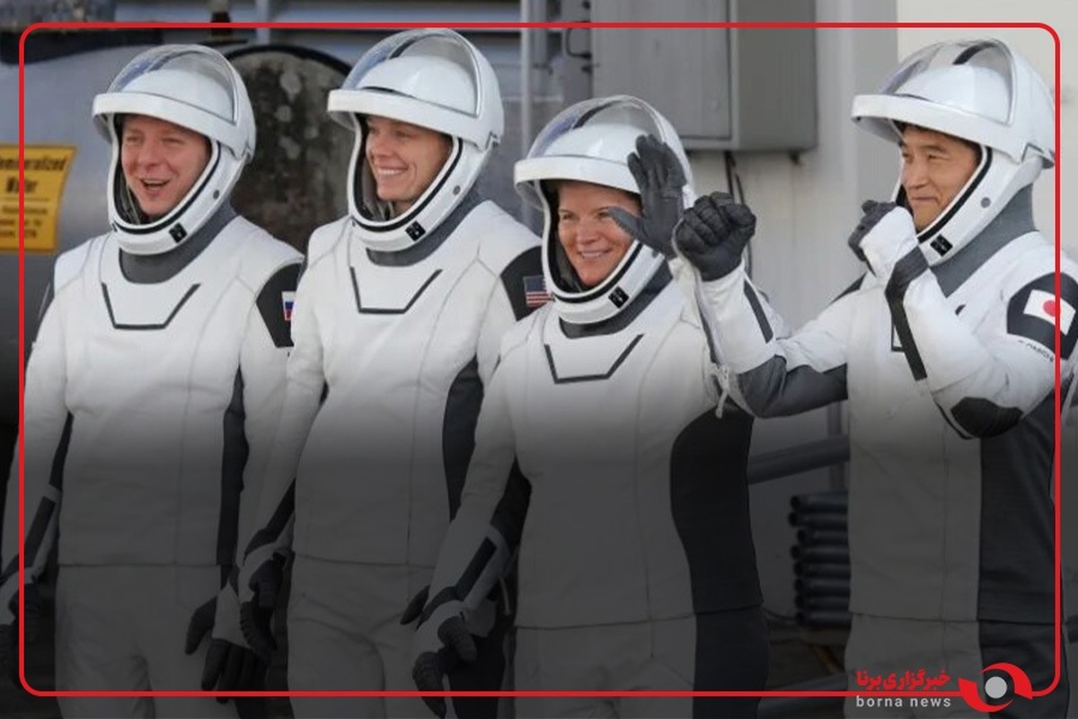 ماموریت «کرو-۱۰» به زمین بازگشت