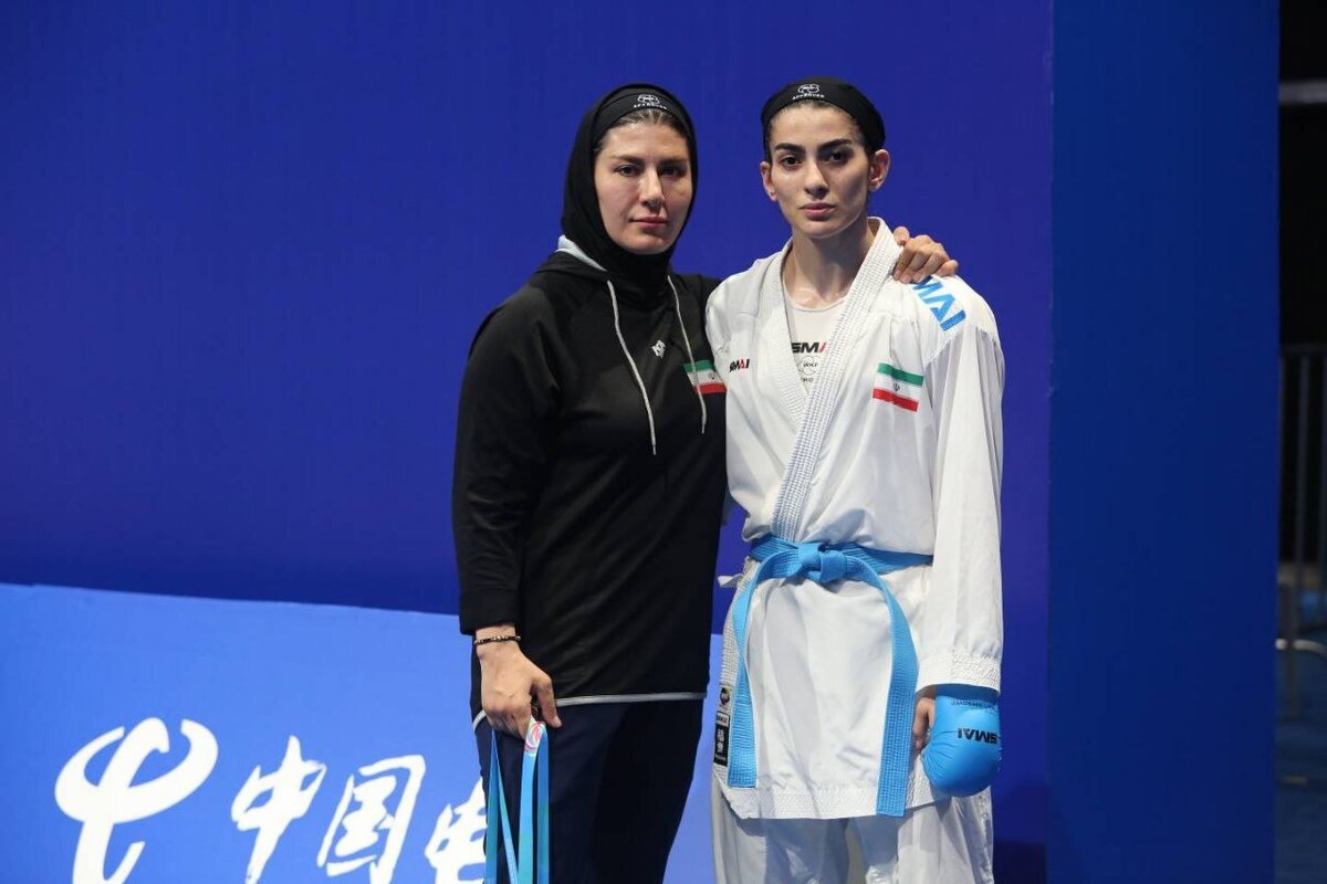 سرمربی تیم ملی کاراته بانوان: با طلای بهمنیار چراغ کاروان ایران روشن شد / آتوسا نتوانست بر احساساتش غلبه کند