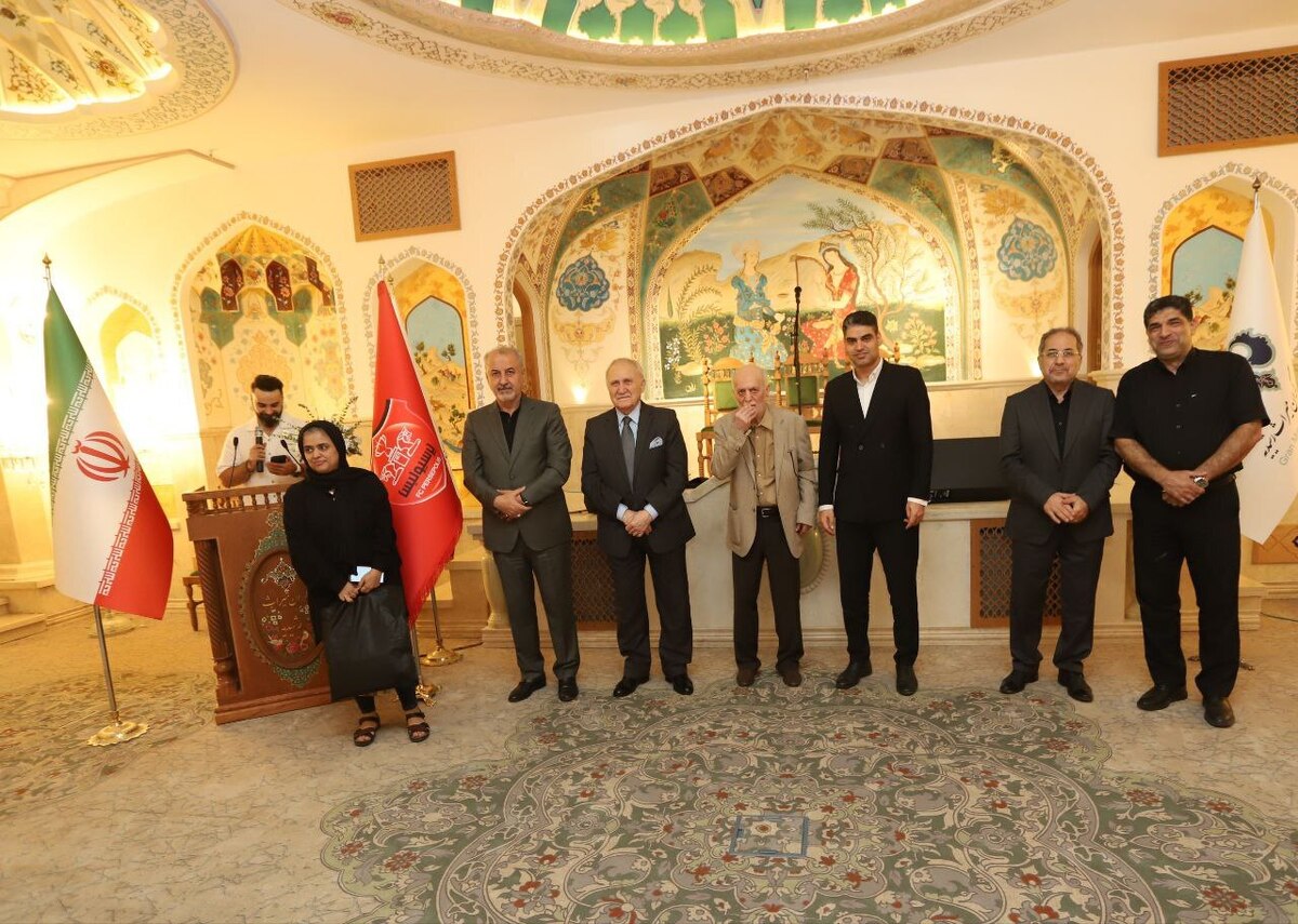 باشگاه پرسپولیس از خبرنگار خبرگزاری برنا تقدیر کرد