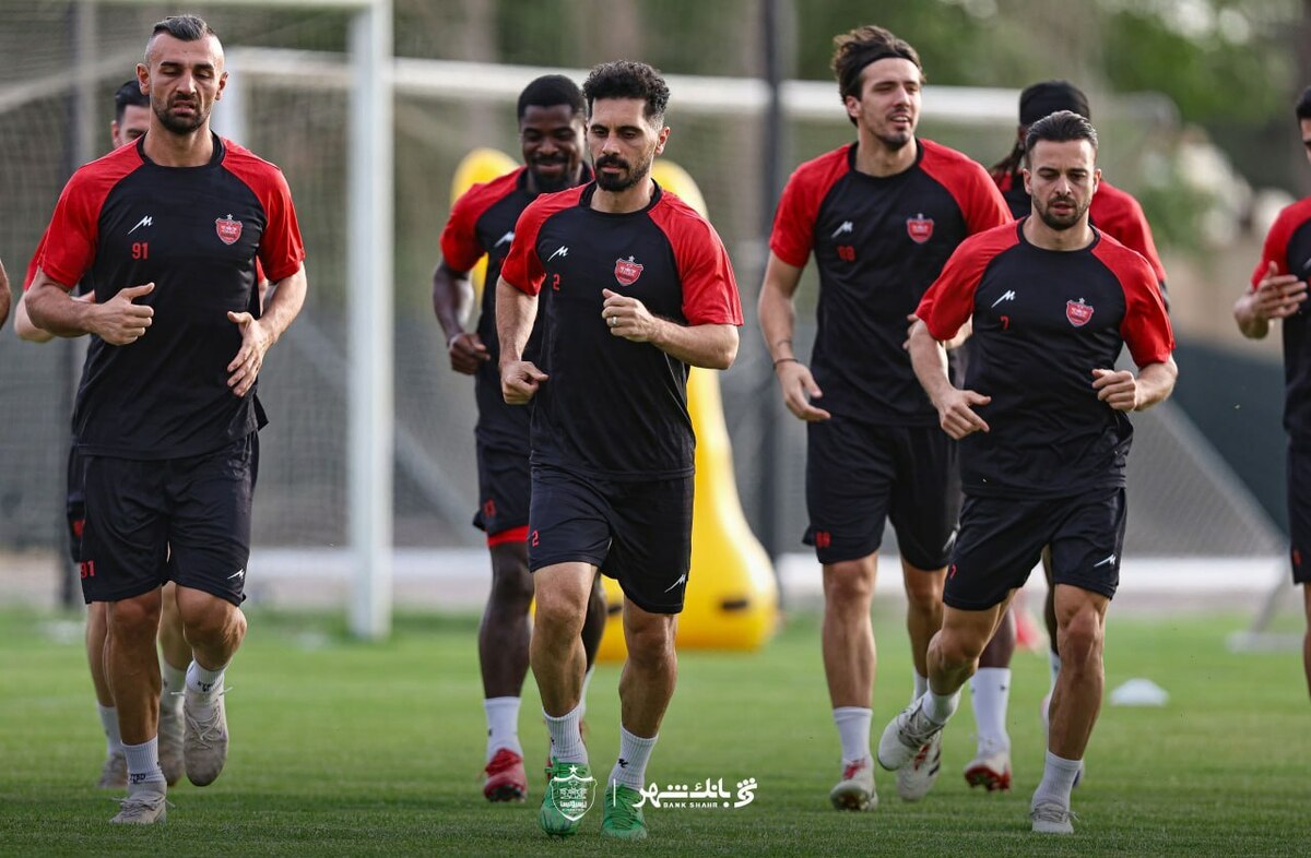 اسدی: باید به هاشمیان اعتماد کرد و فرصت داد/ آقاکریم و پیروانی نقش ویژه‌ای در موفقیت پرسپولیس دارند