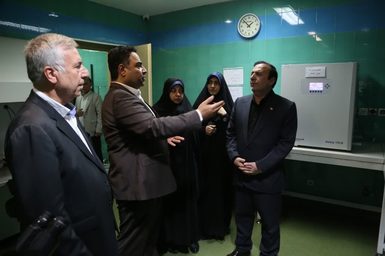 بازدید استاندار قزوین از مرکز رادیوتراپی مرکز آموزشی درمانی ولایت بازدید استاندار قزوین از مرکز رادیوتراپی مرکز آموزشی درمانی ولایت