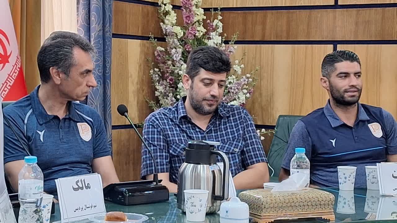 تیم فوتسال پردیس قزوین بازیکنان متعصب و با انگیزه ای دارد