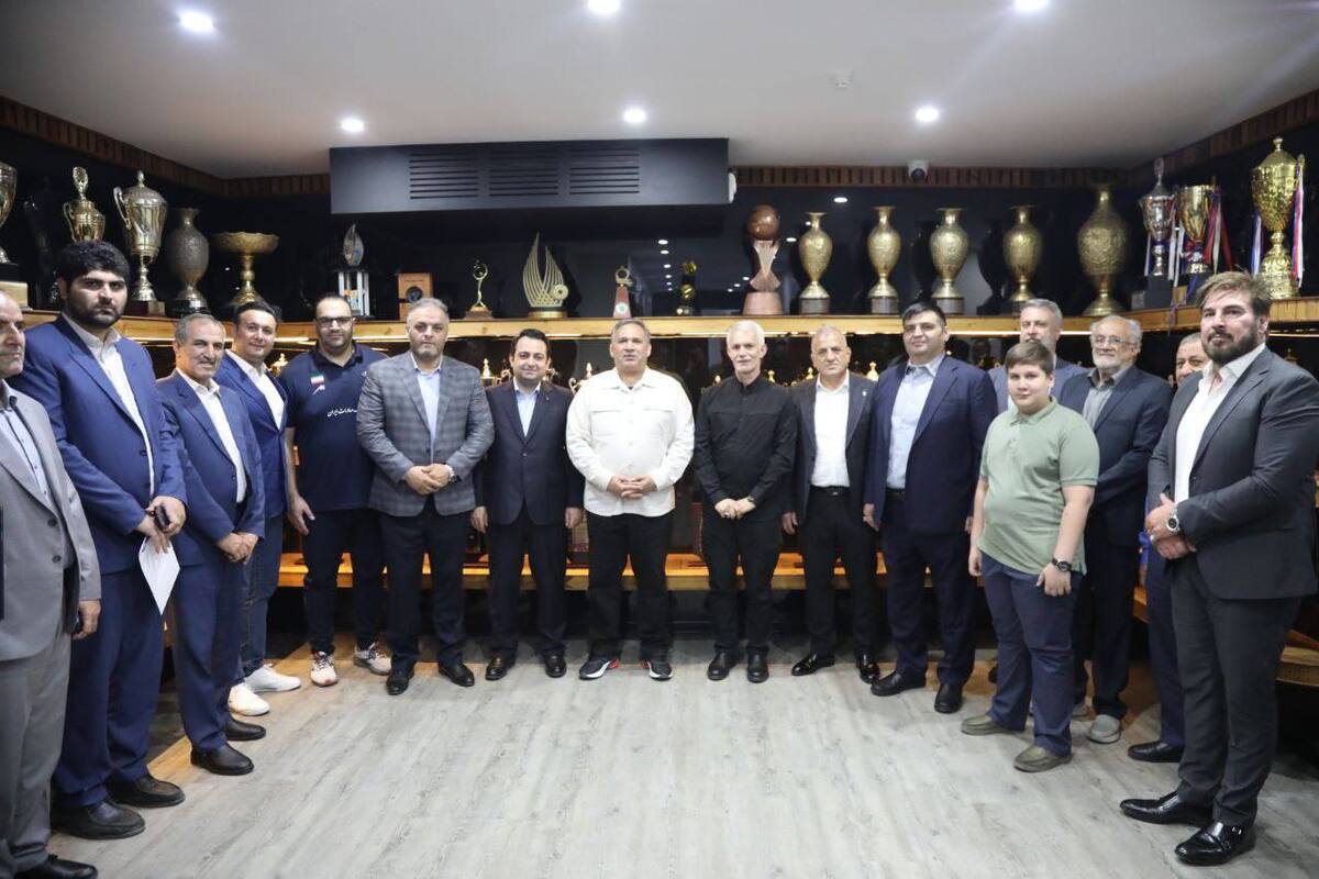 اسبقیان در بازدید از اردوی تیم ملی وزنه‌برداری: وزارت ورزش از هیچ حمایتی برای وزنه‌برداران دریغ نمی‌کند