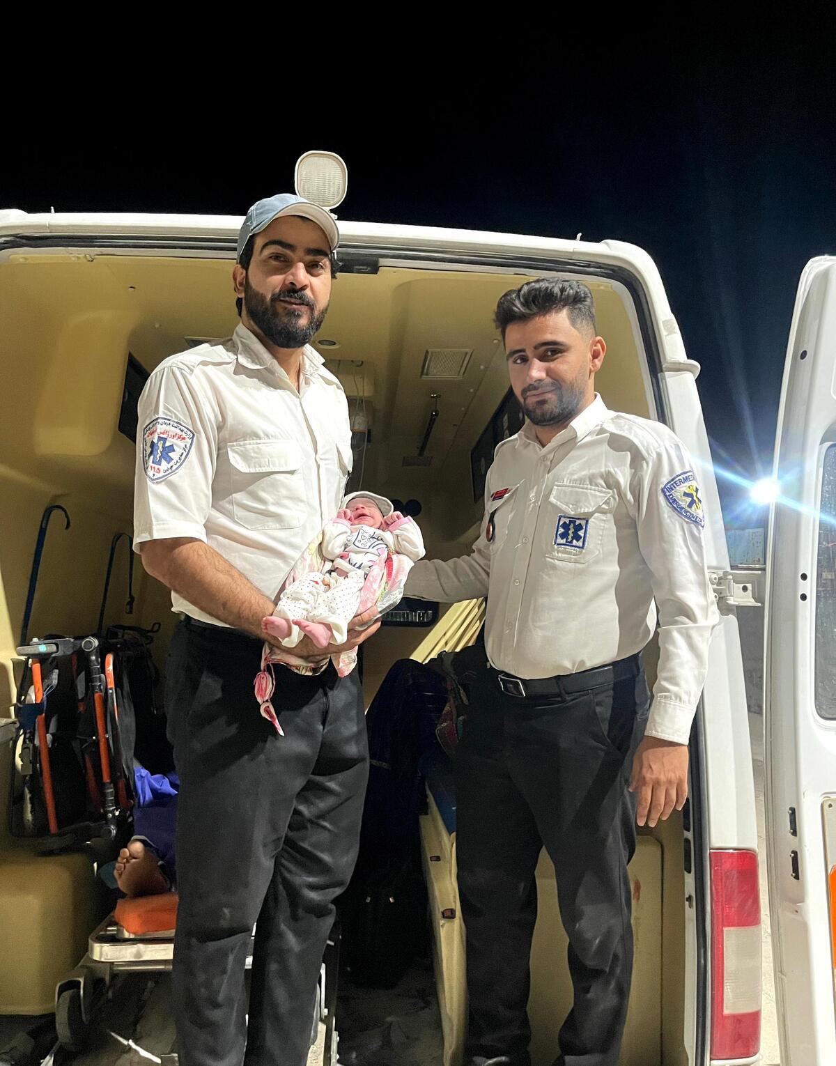 زایمان در دل کوه؛ روایت ۱۰ ساعت ایثار برای تولد امید