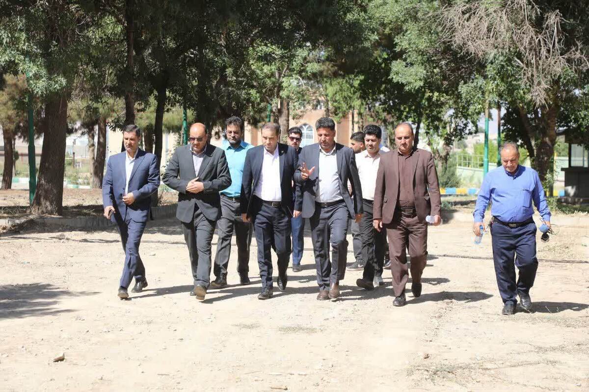 بازدید میدانی از نهاوند با دستور وزیر ورزش انجام شد/مجموعه علیمرادیان نماد مشارکت مردمی در توسعه ورزش است