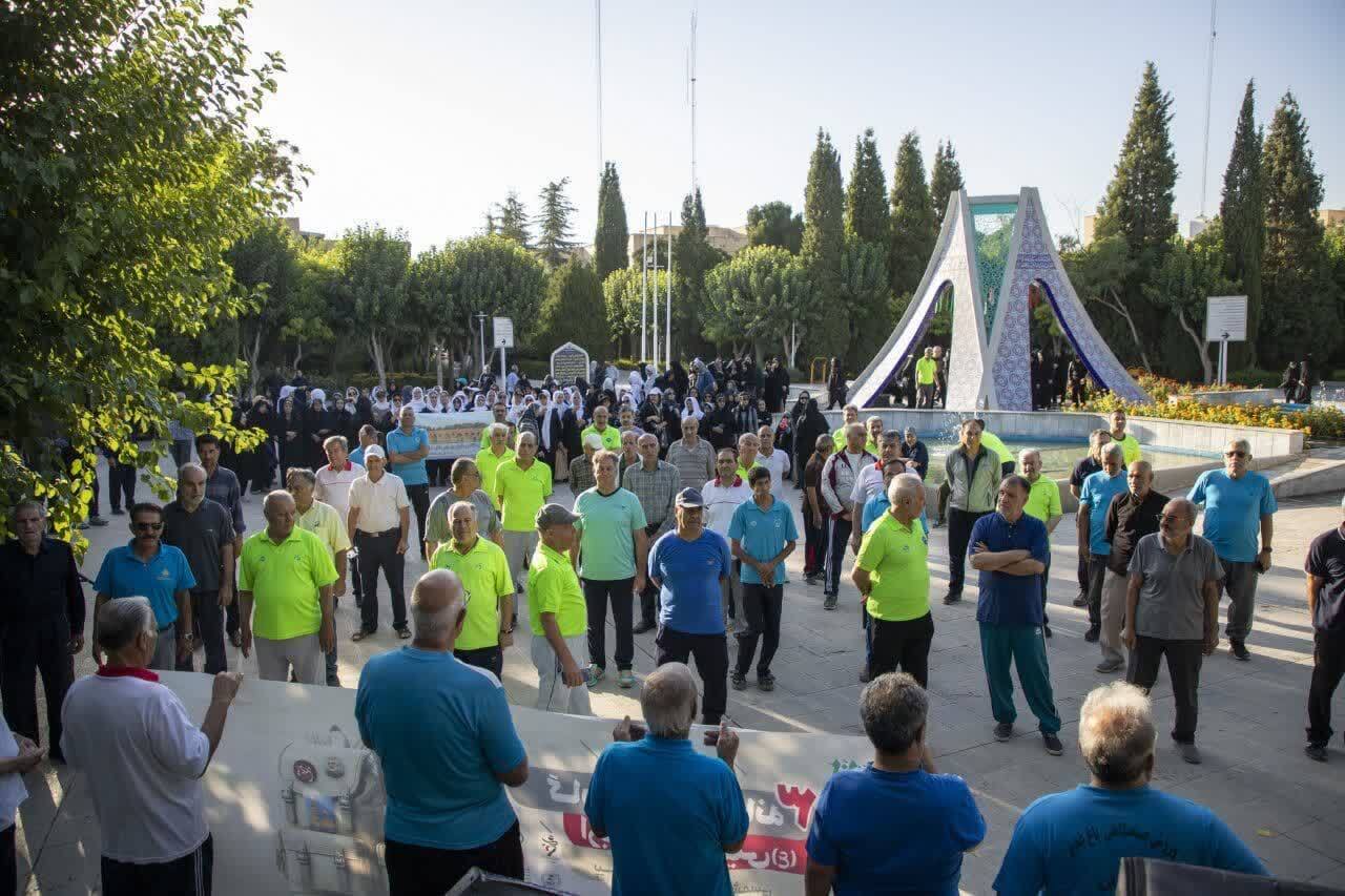 همایش پیادهروی «گامهای عاشقانه» در اصفهان همایش پیادهروی «گامهای عاشقانه» در اصفهان